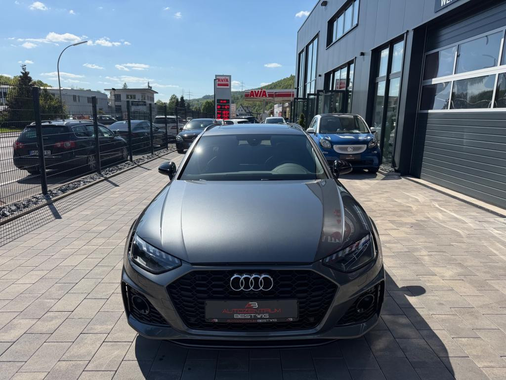 Audi RS4