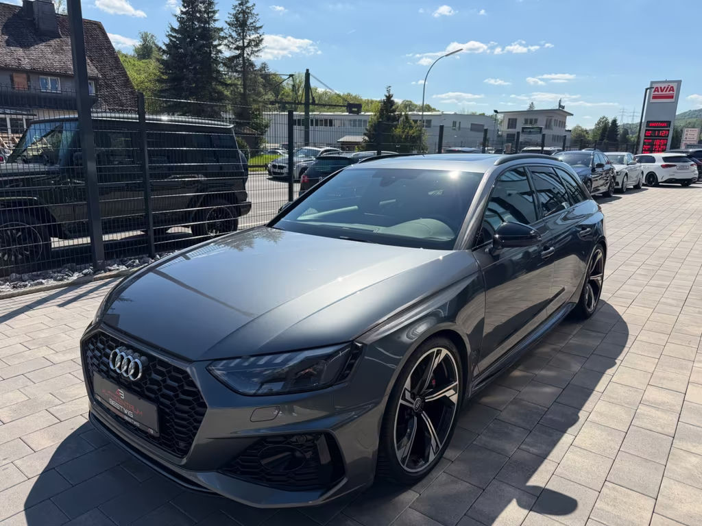 Audi RS4