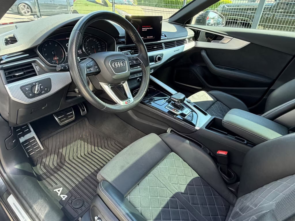 Audi RS4