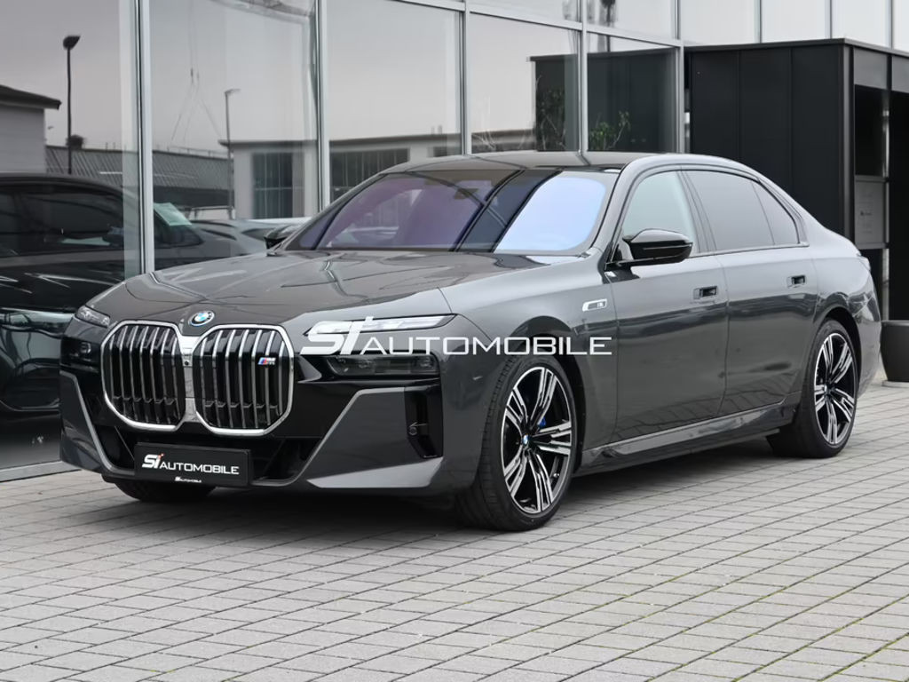 BMW i7 xDrive Sedan M70