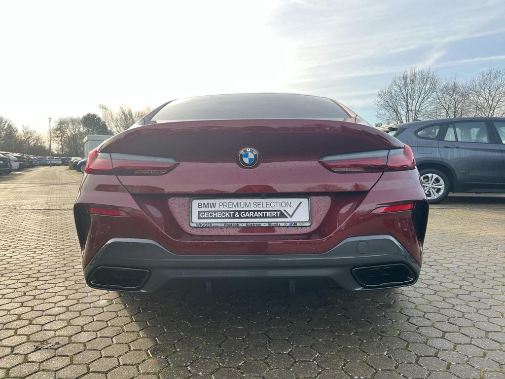 BMW M850