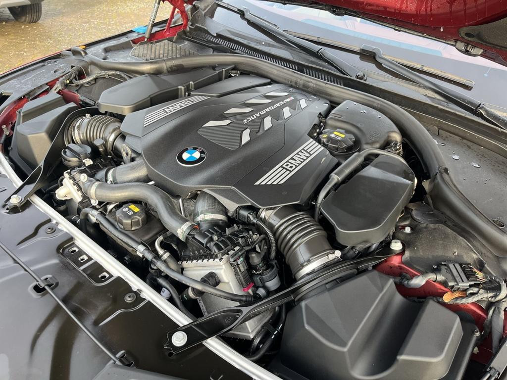 BMW M850