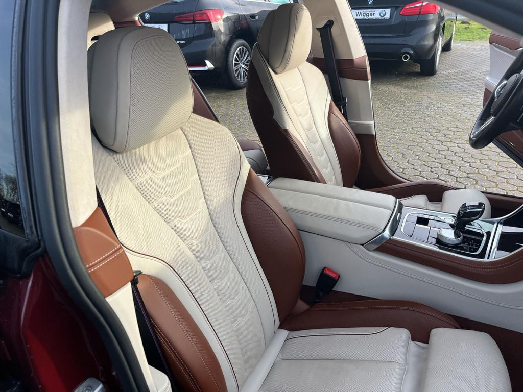 BMW M850