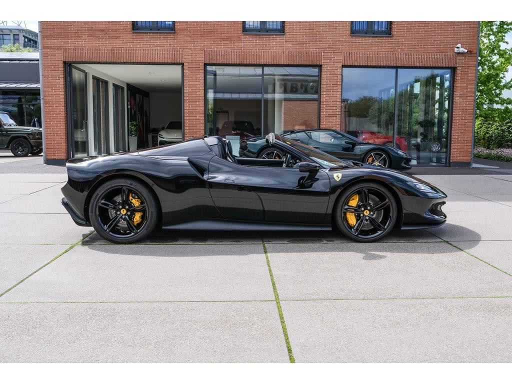 Ferrari 296 GTS