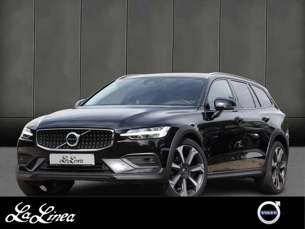 Volvo V60 Cross Country AWD Plus