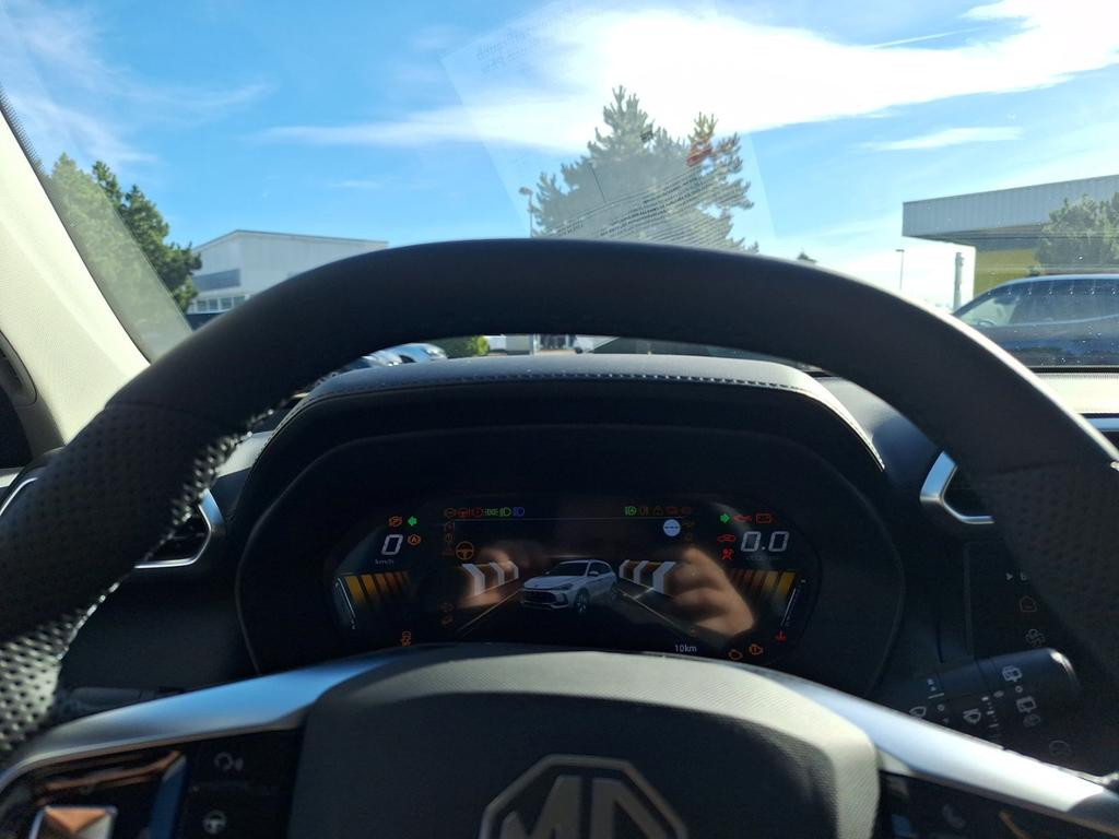 MG ZS