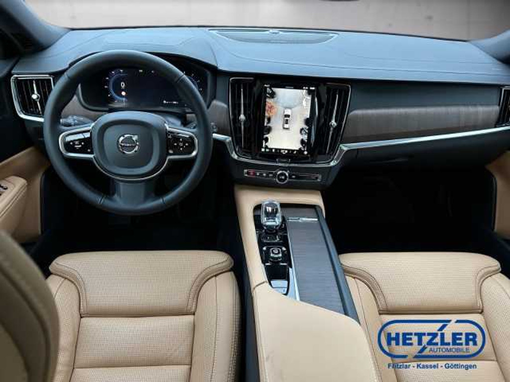 Volvo V90
