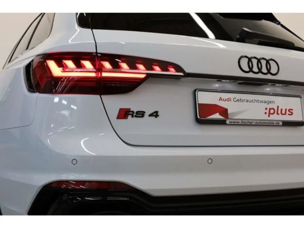 Audi RS4