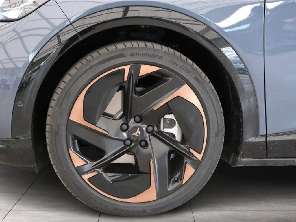 Cupra Tavascan