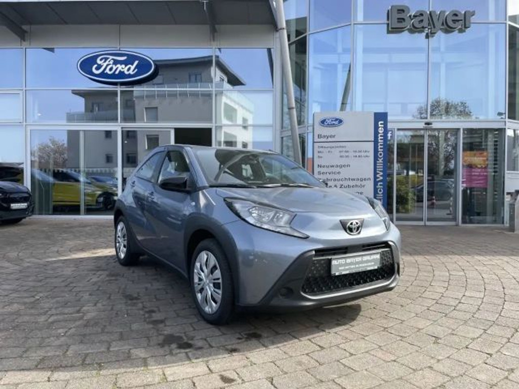 Toyota Aygo X Hatchback X-play Play