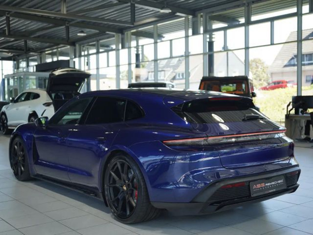 Porsche Taycan