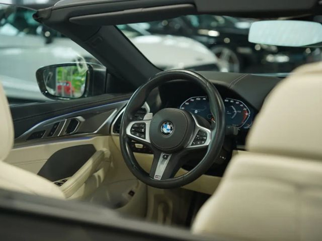 BMW M850