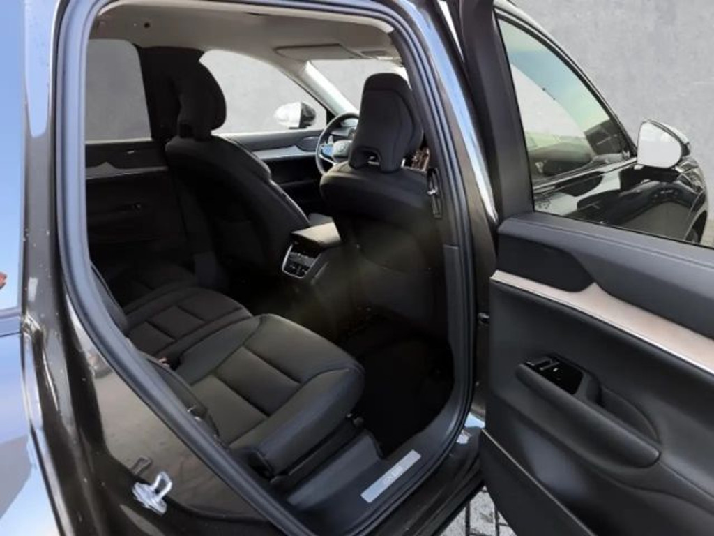 Volvo EX90