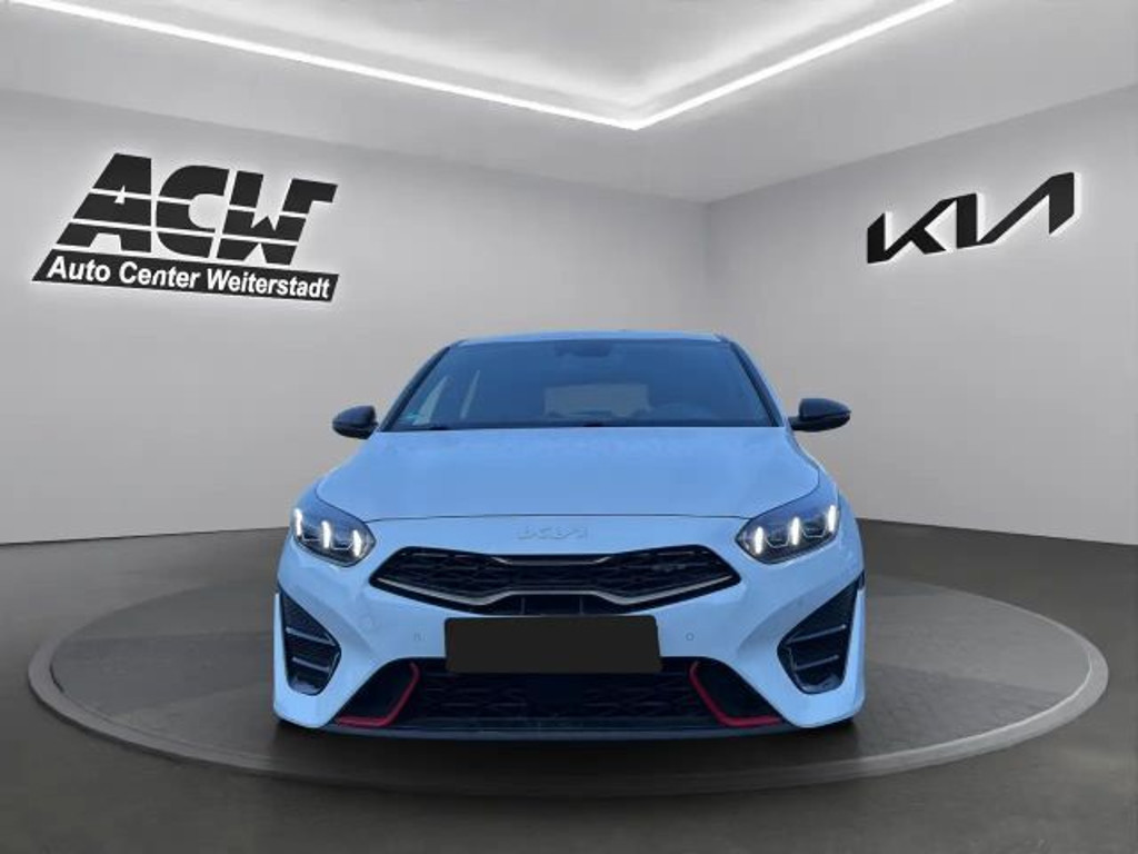 Kia ProCeed