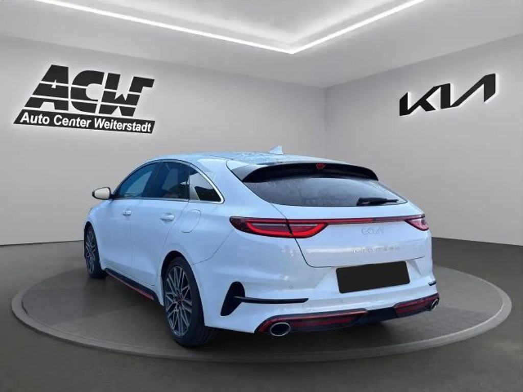Kia ProCeed