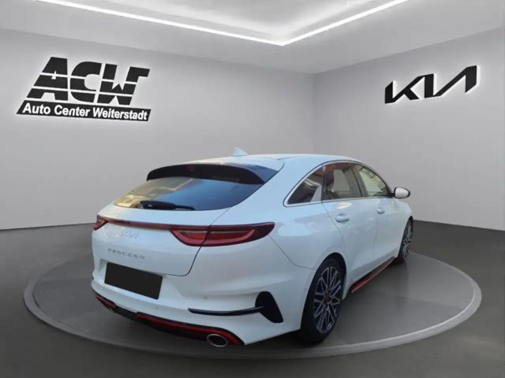 Kia ProCeed