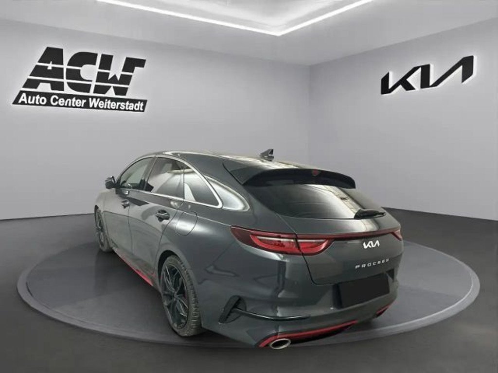 Kia ProCeed