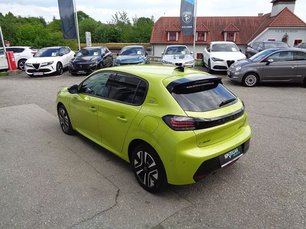 Peugeot e-208