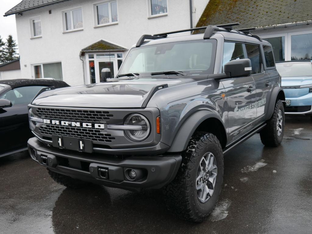 Ford Bronco AWD First edition Badlands