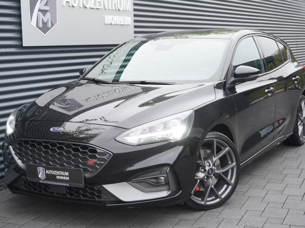 Ford Focus ST Line