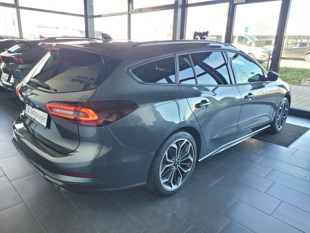 Ford Focus EcoBoost ST Line