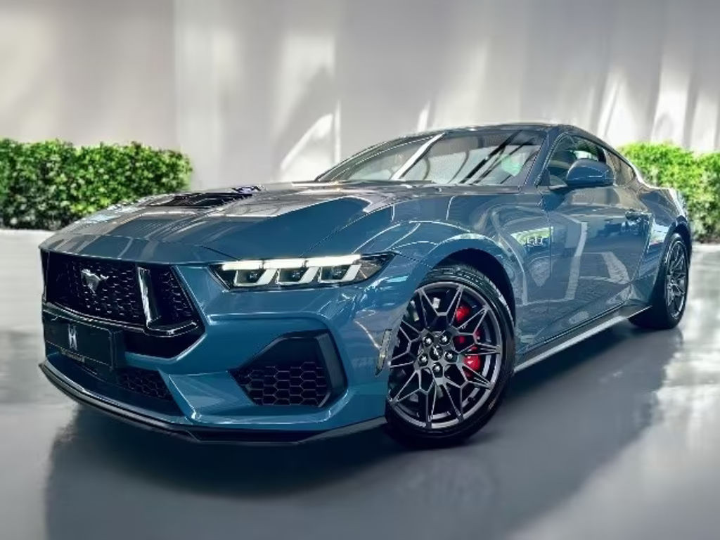Ford Mustang Fastback GT 5.0 V8