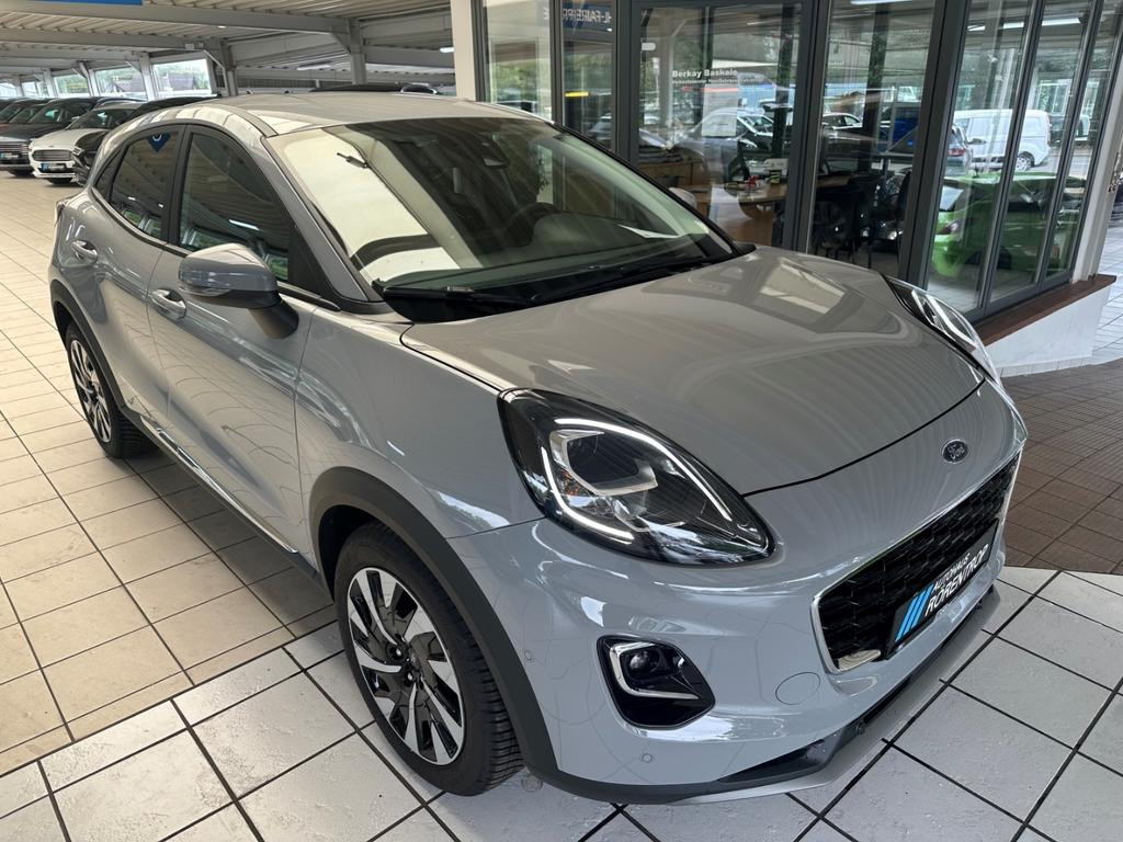 Ford Puma EcoBoost Titanium