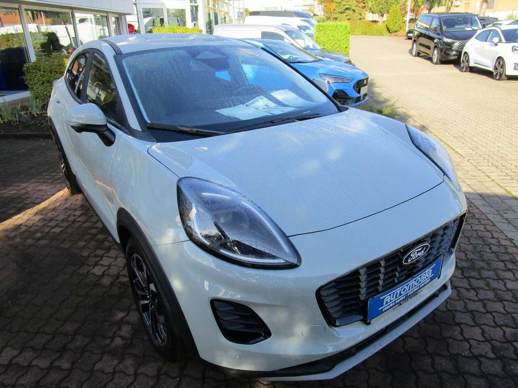 Ford Puma EcoBoost Titanium