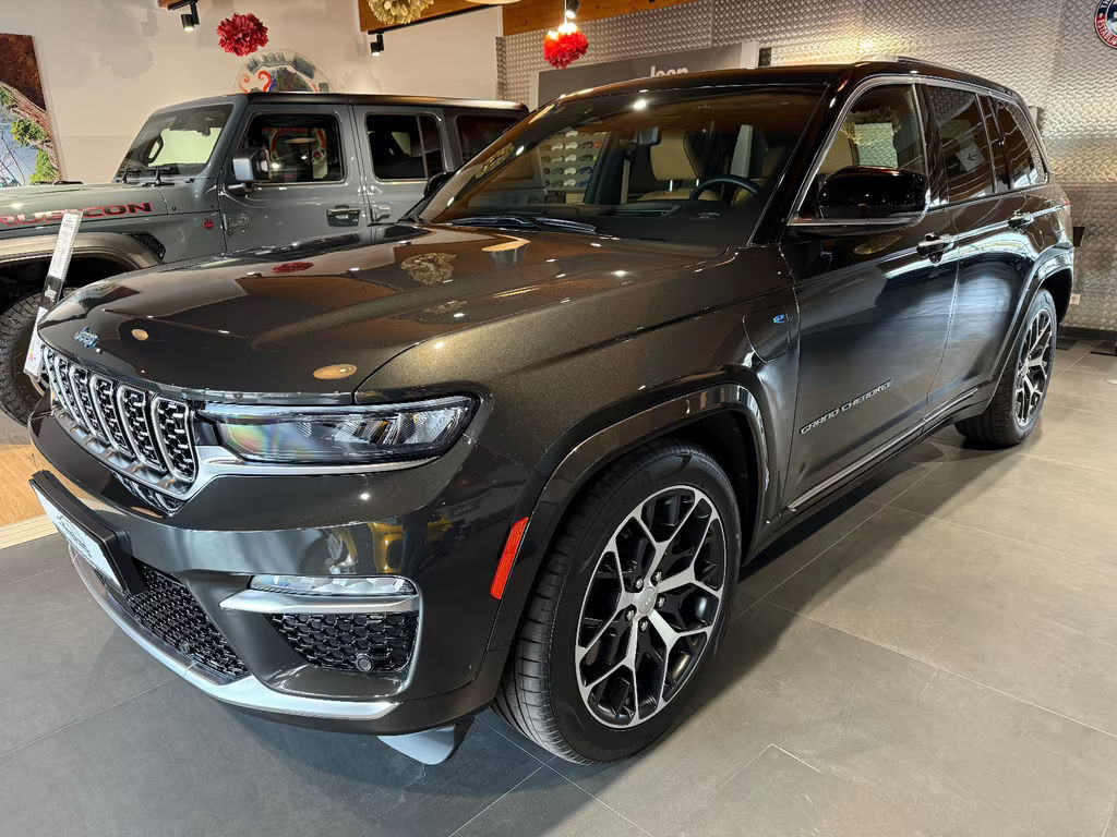 Jeep Grand Cherokee Summit 4xe Hybrid