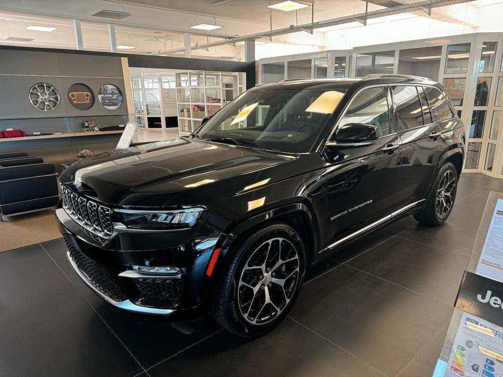 Jeep Grand Cherokee Summit