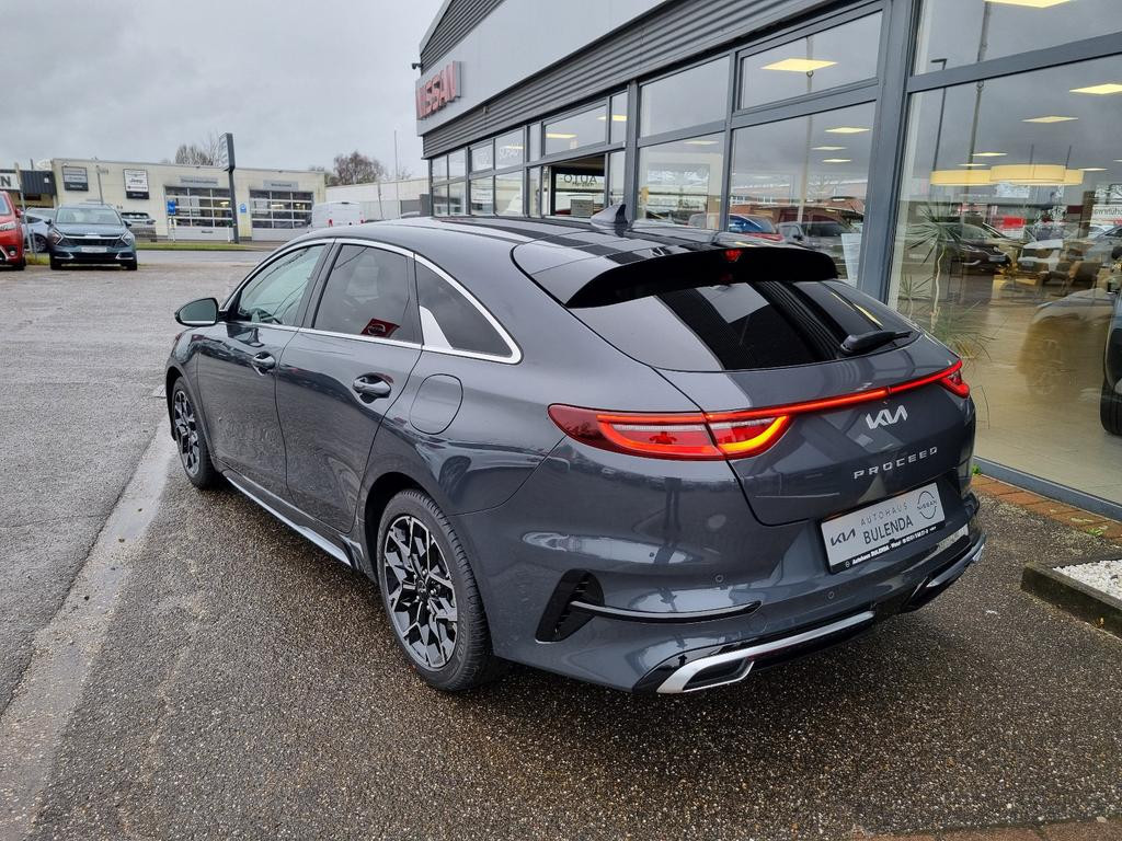 Kia ProCeed