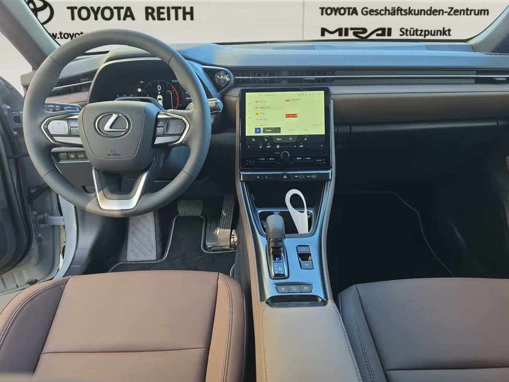 Lexus LBX