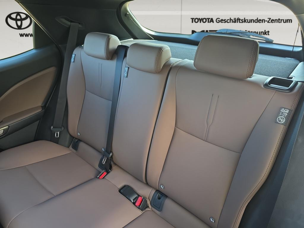 Lexus LBX