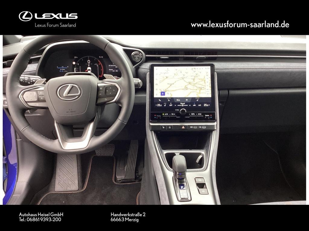 Lexus LBX