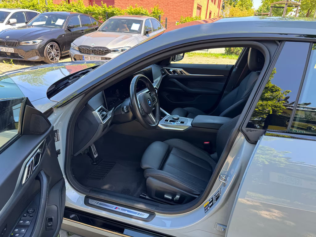 BMW i4