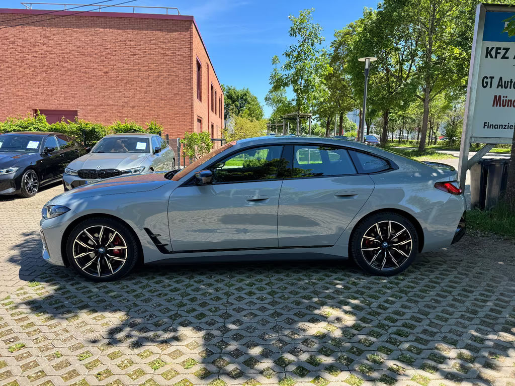 BMW i4