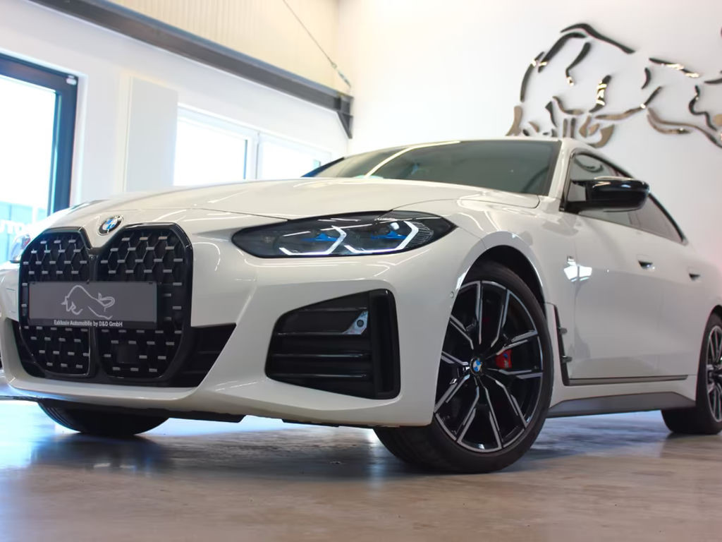 BMW M440 xDrive Sedan