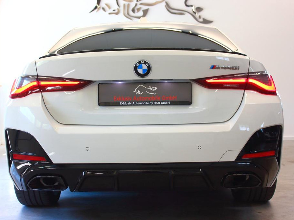 BMW M440