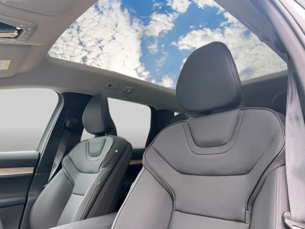 Volvo EX90