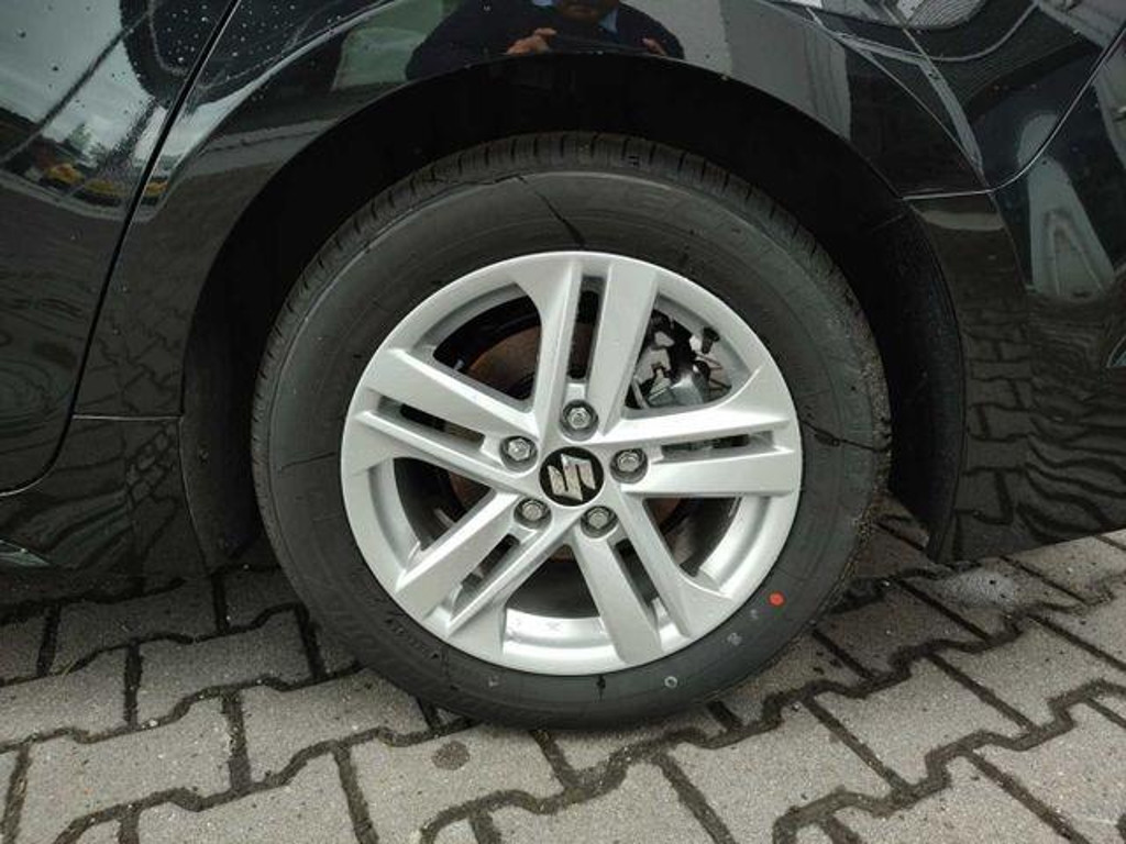 Suzuki Swace