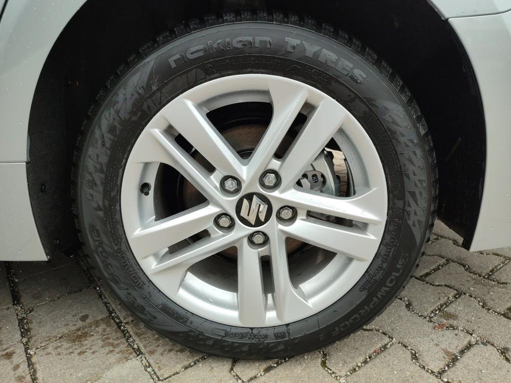 Suzuki Swace