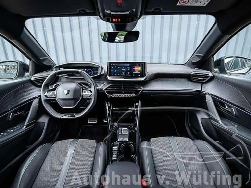 Peugeot e-208