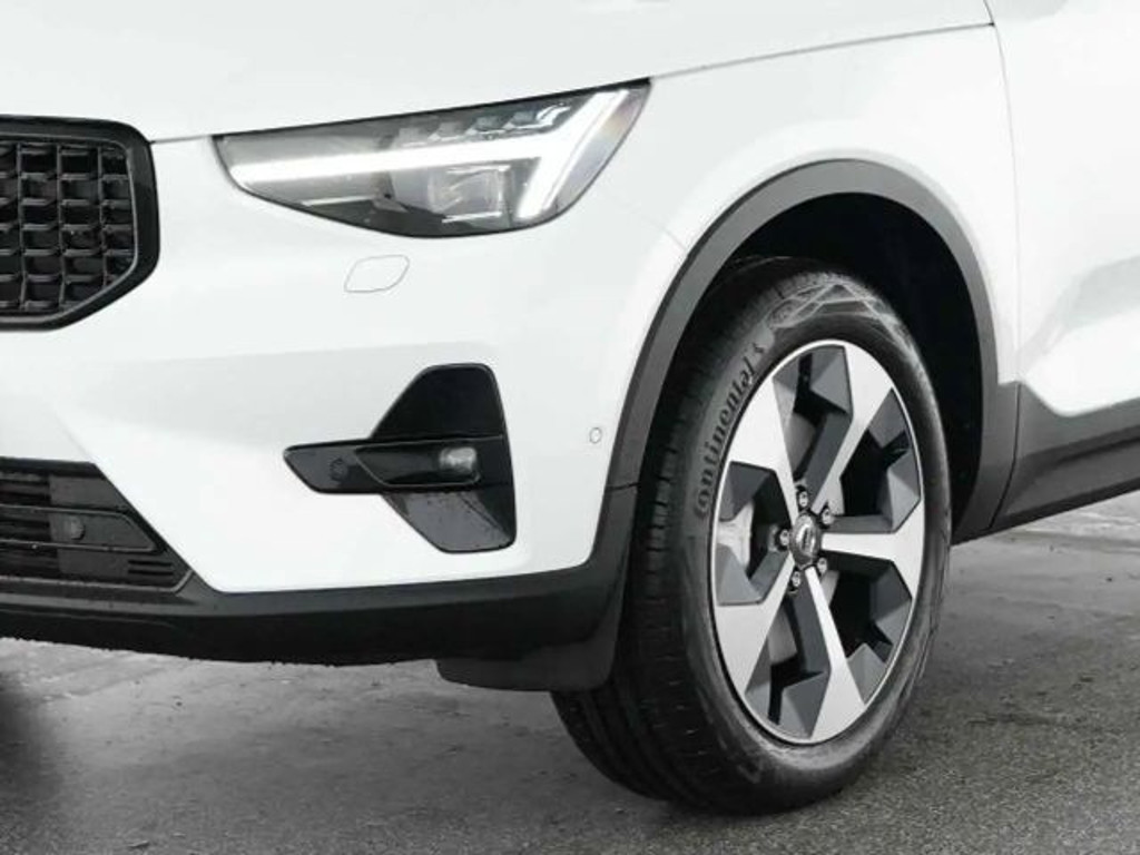 Volvo XC40 Plus Dark