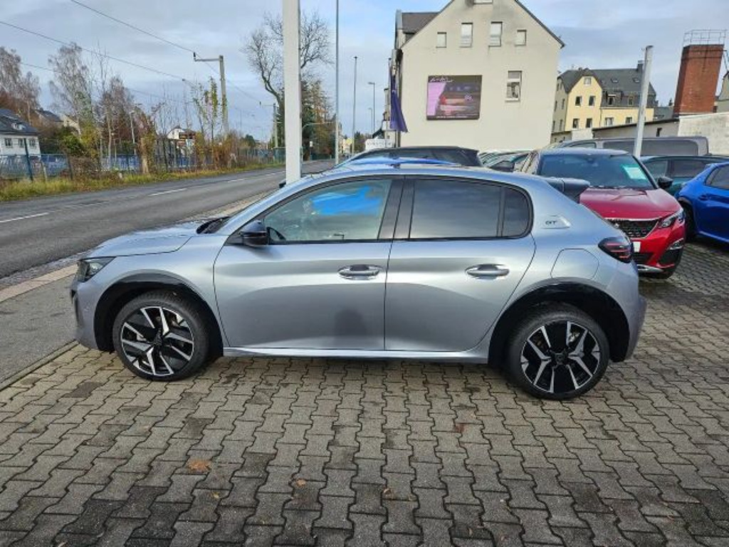 Peugeot e-208