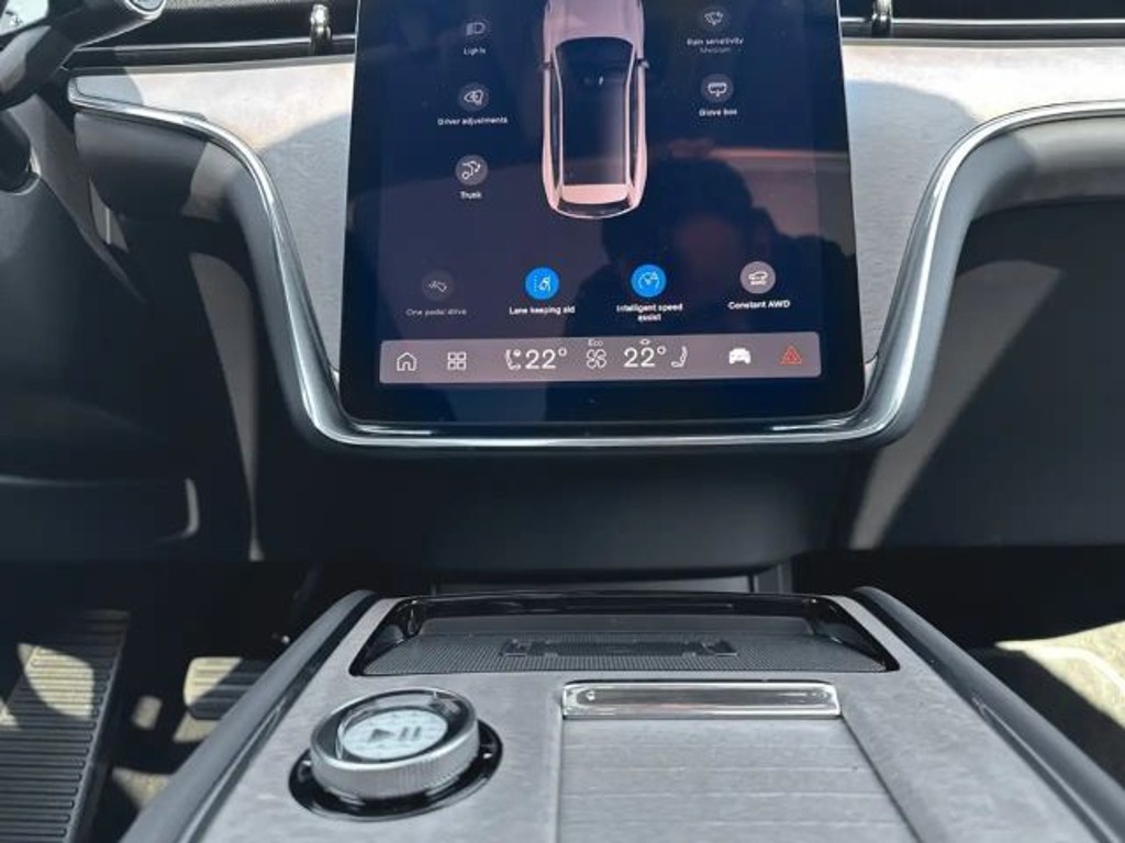 Volvo EX90