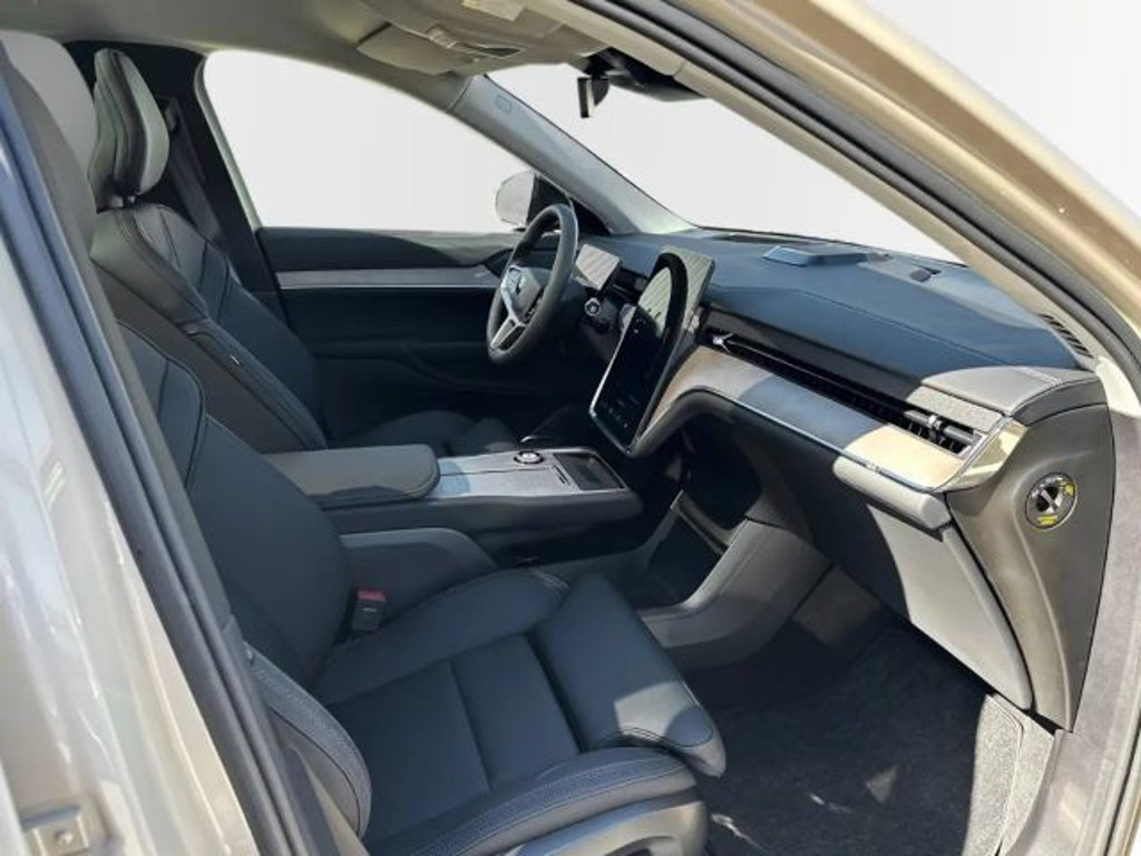 Volvo EX90
