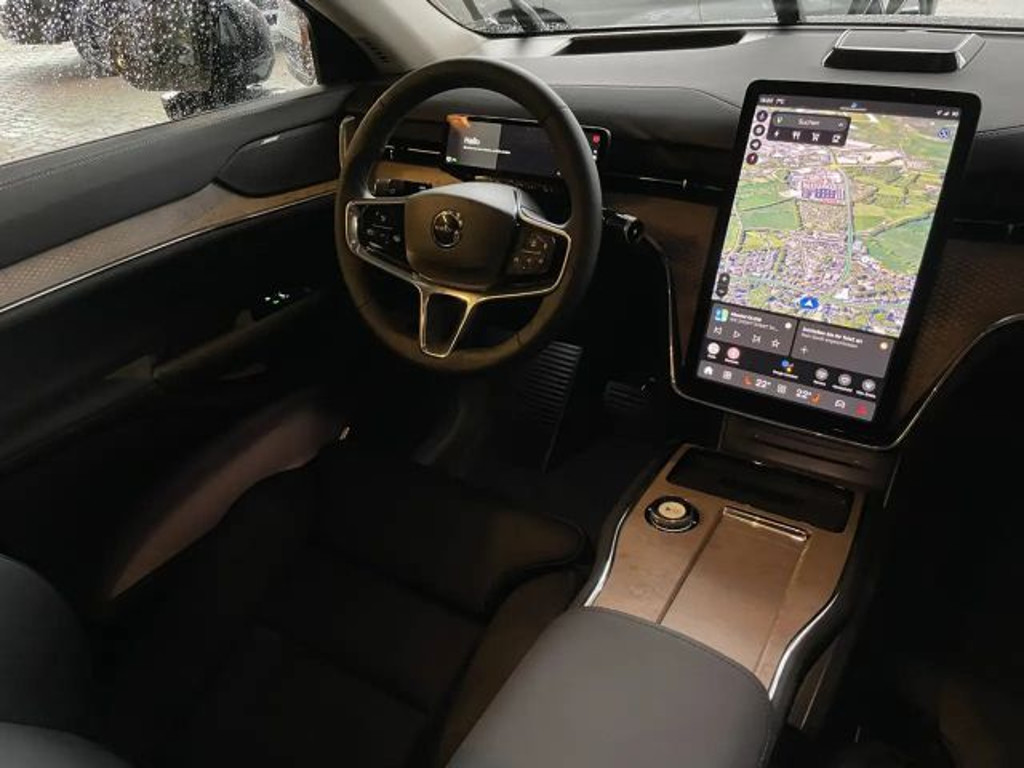 Volvo EX90