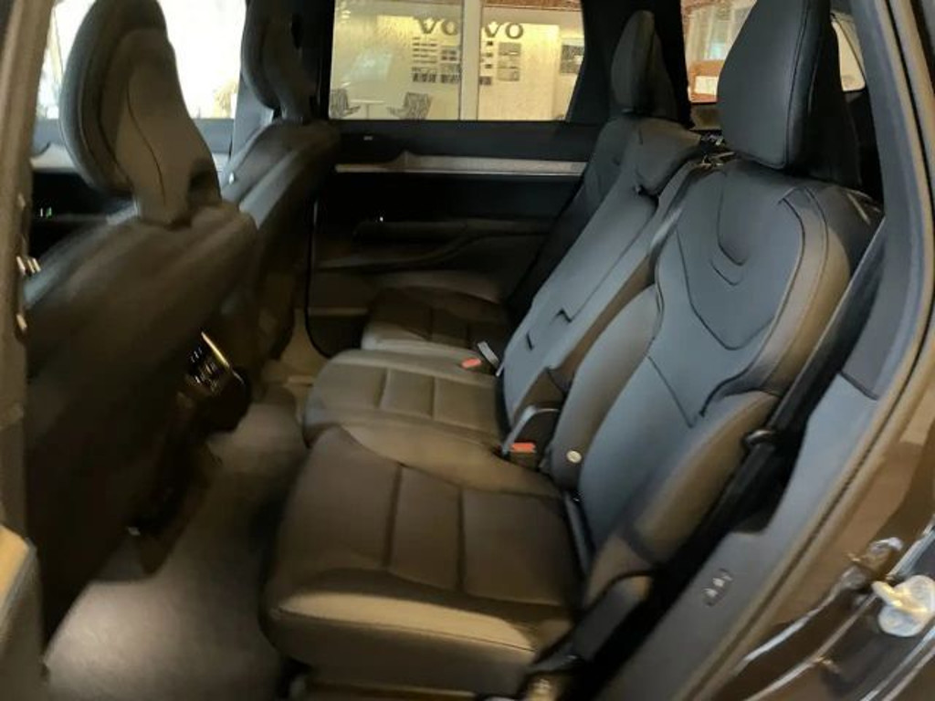 Volvo EX90