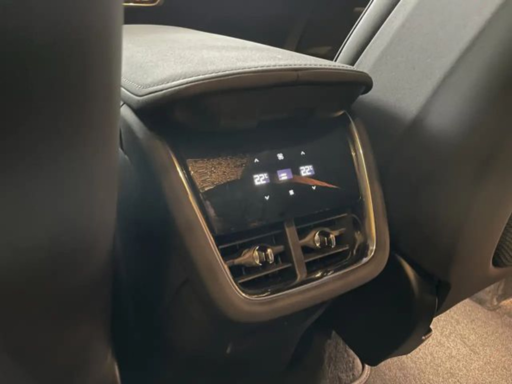 Volvo EX90