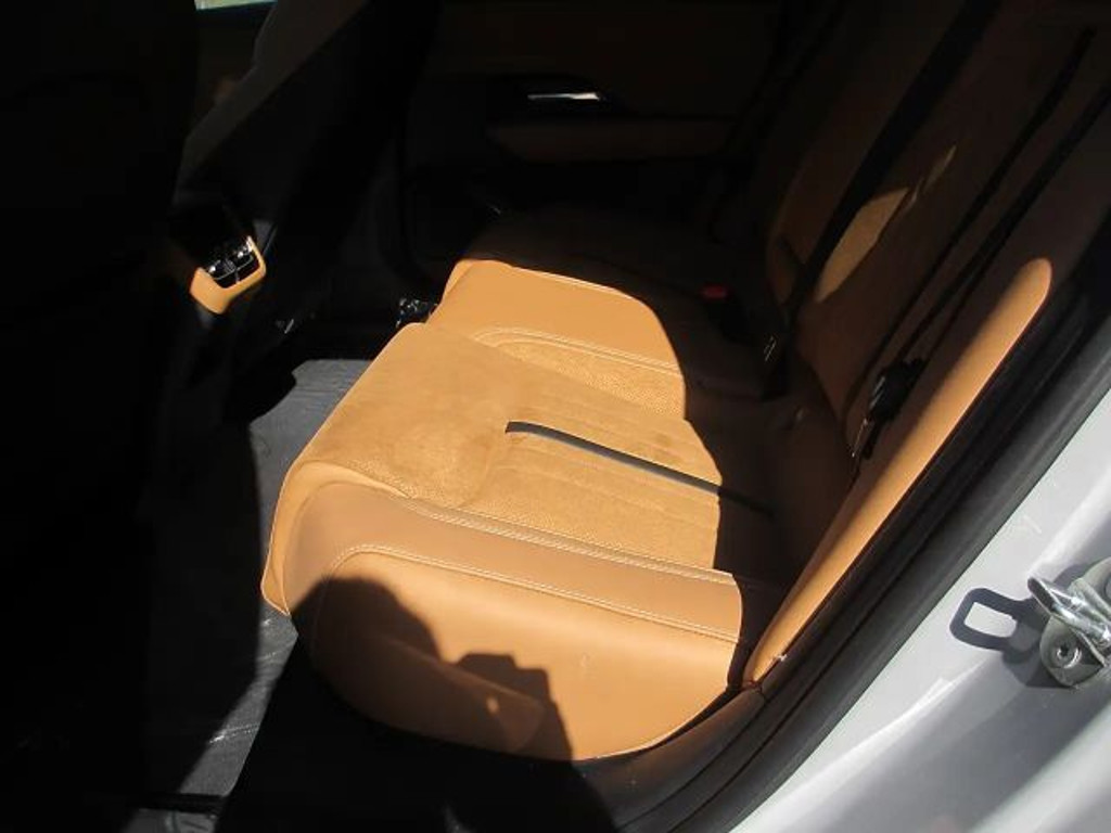Mazda 6e